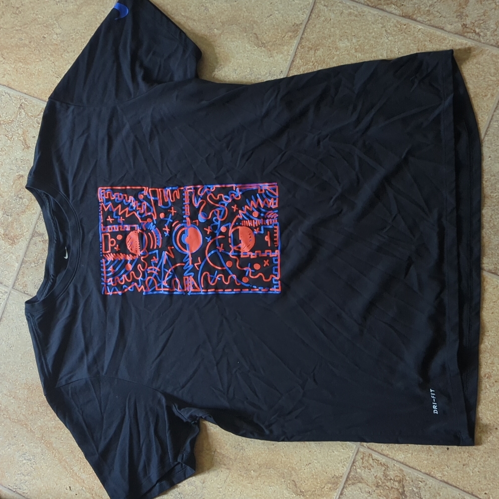 Black Tshirt
